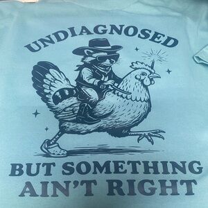 Undiagnosed Funny Graphic Tee Size Large on Light Green Tee